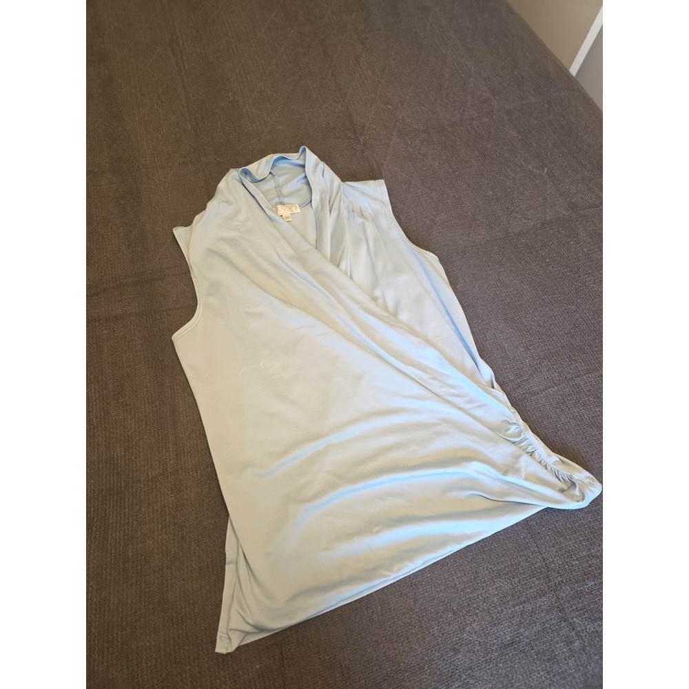 A'NUE Miami‎ Sleeveless Wrap Top Womens Medium Light Blue Draped V-Neck Blouse